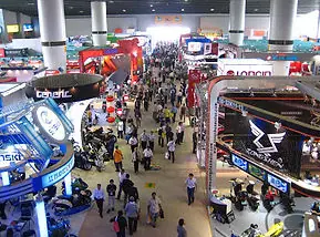 Piso de expositores da Canton Fair em Guangzhou