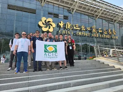 Empresários brasileiros da missão AMO Embarque reunidos na Canton Fair 2025, em Guangzhou